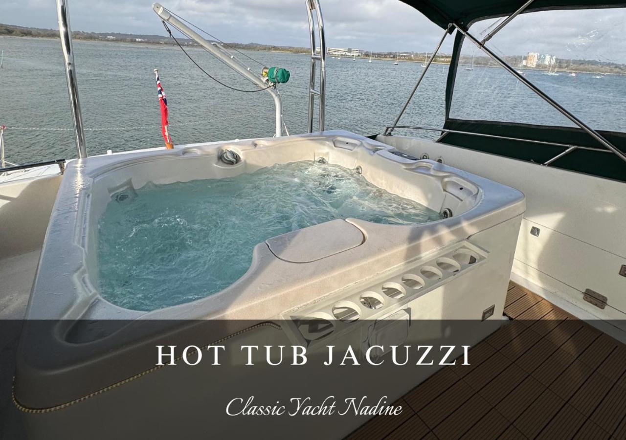 Classic Yacht Nadine In Poole Harbour, Dorset, With A Hot Tub Jacuzzi Екстериор снимка