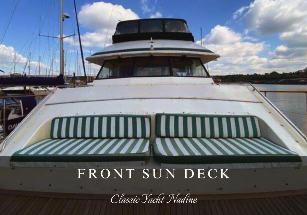 Classic Yacht Nadine In Poole Harbour, Dorset, With A Hot Tub Jacuzzi Екстериор снимка