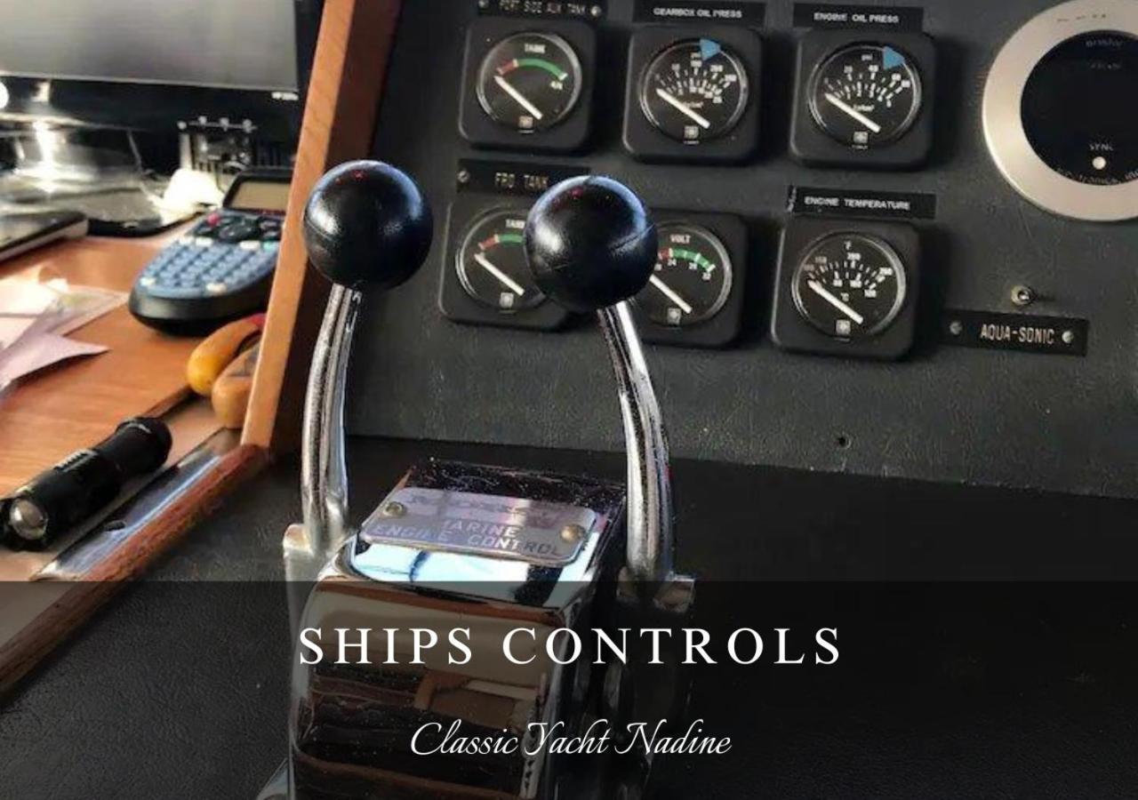 Classic Yacht Nadine In Poole Harbour, Dorset, With A Hot Tub Jacuzzi Екстериор снимка